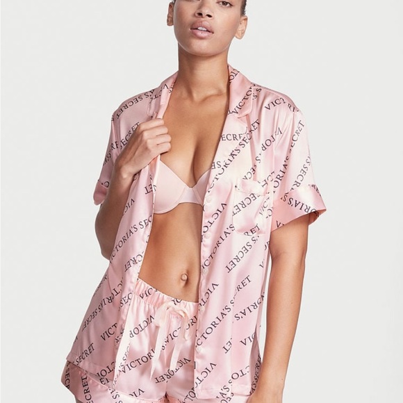 Brand New VS Satin Short Paiama Set (XL) & Bombshell Candle 10.2oz BUNDLE - Picture 5 of 9